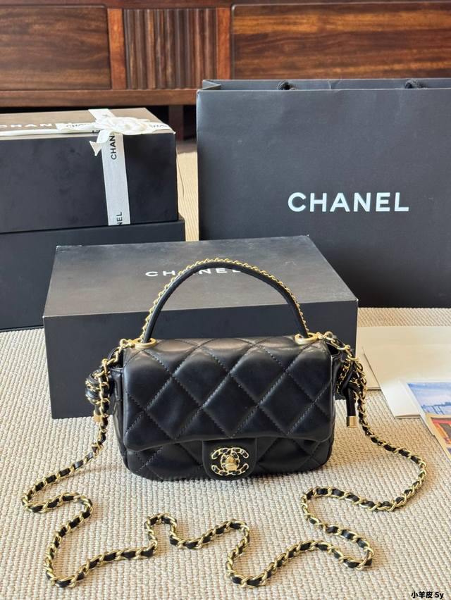 lambskin Chanel 25C knot handbag Chanel 25C hand camera bag crossbody here I did