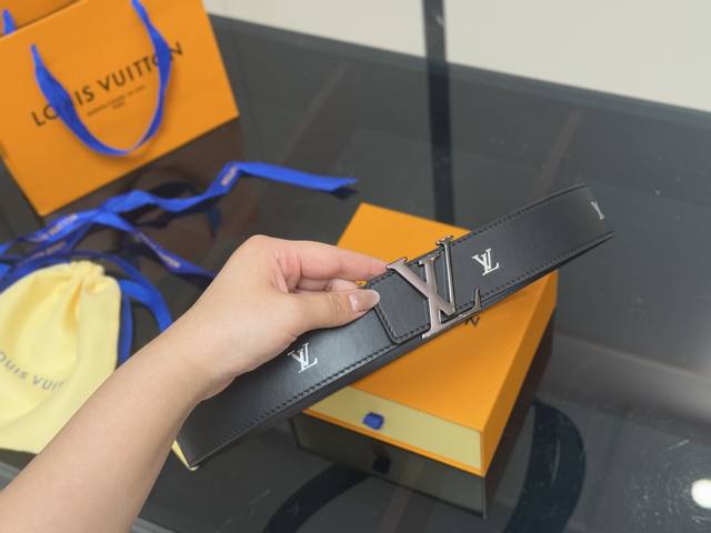 Box Size: 4.0cm width Lv belts are very popular recently! Cowhide leather! Full