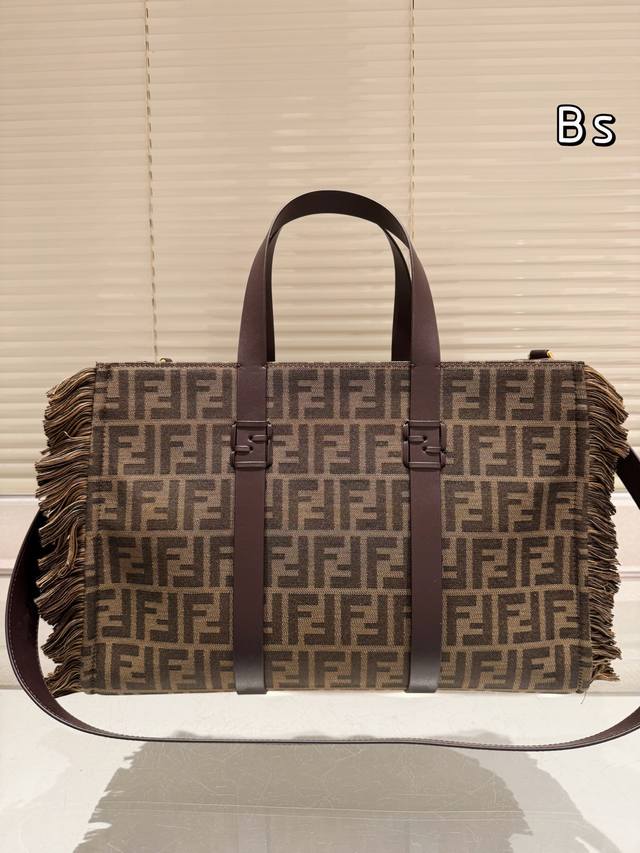 Cowhide Version Size: 43.28 Box F Fendi Peekabo Shopping Bag Classic Tote Shape!