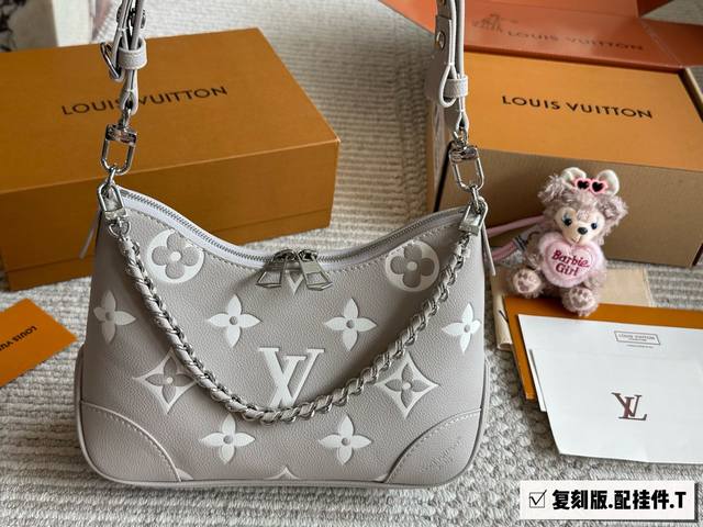 with box and pendant Size: 29*16Cml Home antique croissant bag Vintage classic s