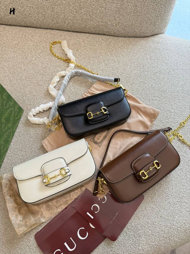 Gucci 1955 Vintage Baguette Bag. A new member of the Gucci 1955 family. This bag