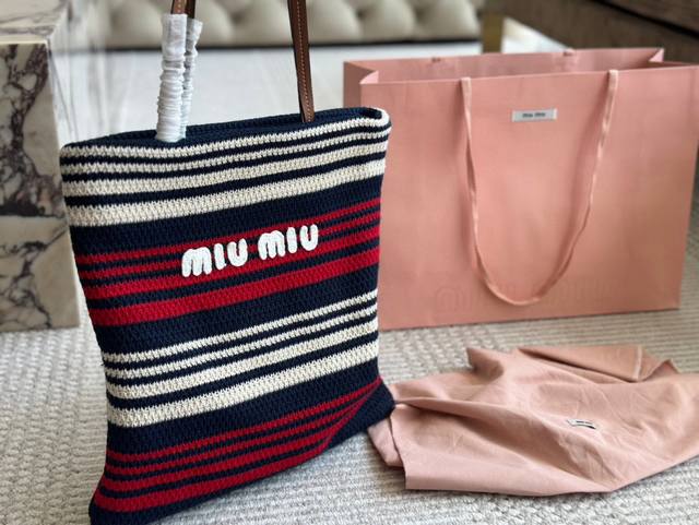 Summer Limited Edition Unboxed! Size: 30cm. A new product from the MIU Summer Li