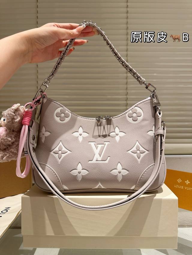 Original order with pendant airplane box folding box complete packaging LV monog
