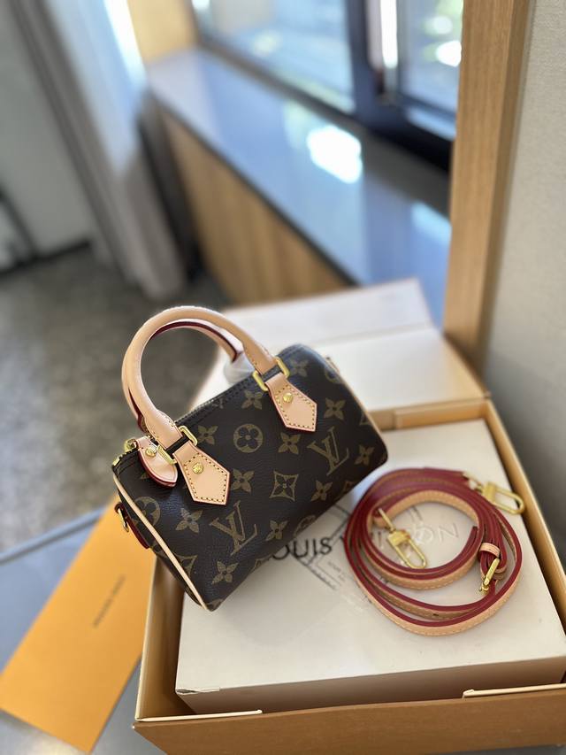 color-changing leather "folding gift box official website airplane box Lv new Sp
