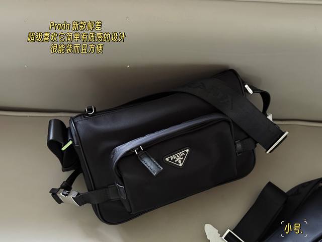 Unboxed Size: 28*17.5Cm Small 35*22Cm Large Prad New Postman I like it very much