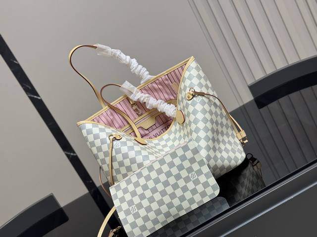 with folding box (size: 32mm base x 28mm height) Cmlv Neverfull medium shopping