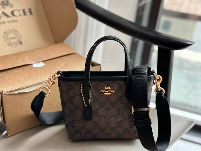 Box size 16.14 Coach City Mini Tote Bag has a large capacity and is full of femi