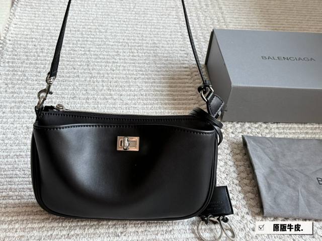Original leather Balenciaga Redeo new armpit bag details updated The new model c