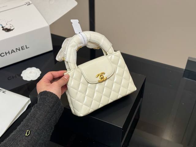with folding box airplane box Size: 20*12cm Chanel 23K Kelly the most beautiful