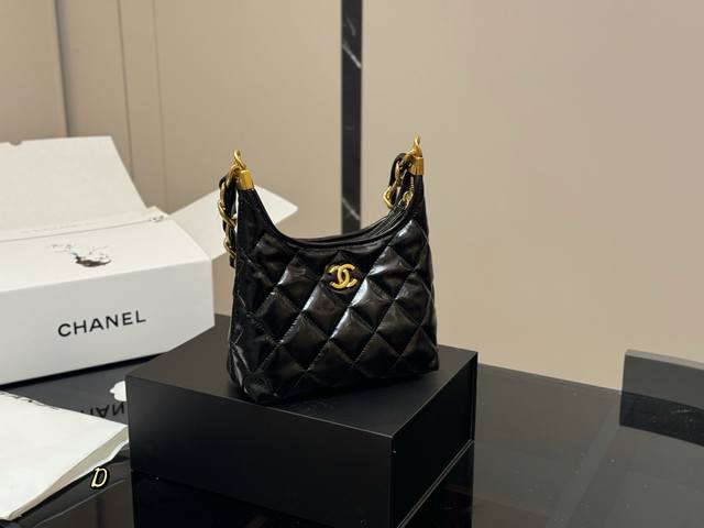 with packaging Chanel 24A Hobo thick chain underarm bag warm, delicate, elegant,