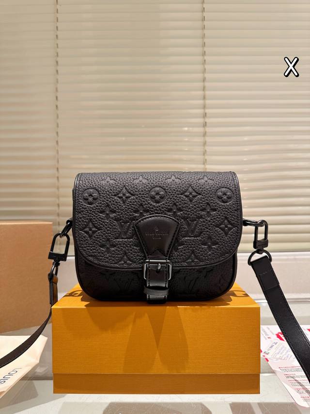 Gift Box Men's Bag Sharing LV Shoulder Bag Louis Vuitton is very popular. This L