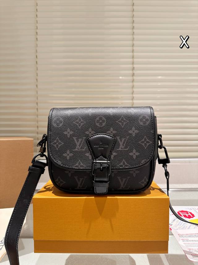 Gift Box Men's Bag Sharing LV Shoulder Bag Louis Vuitton is very popular. This L