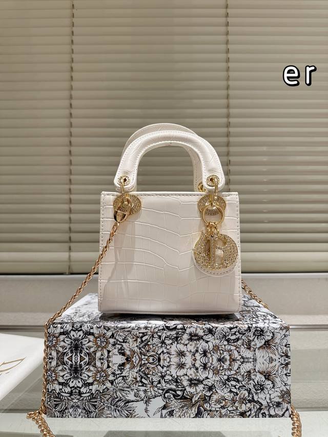 Gift Box Dior Lady Bag Original leather lining with sheepskin, carefully crafted