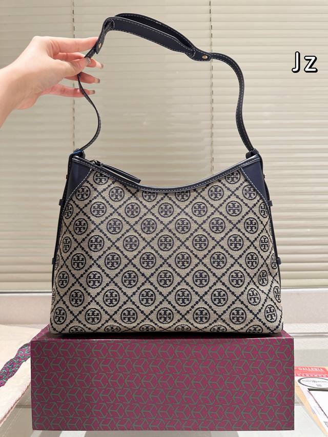 Tory Burch counter new monogram Hobo bag classic navy blue logo size more everyd