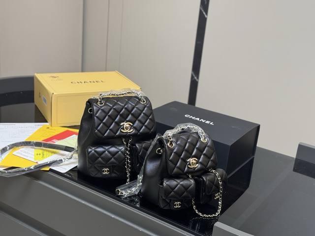 with folding box airplane box Size: 20*20cm Small size 16.5*16.5cm Mini Chanel D