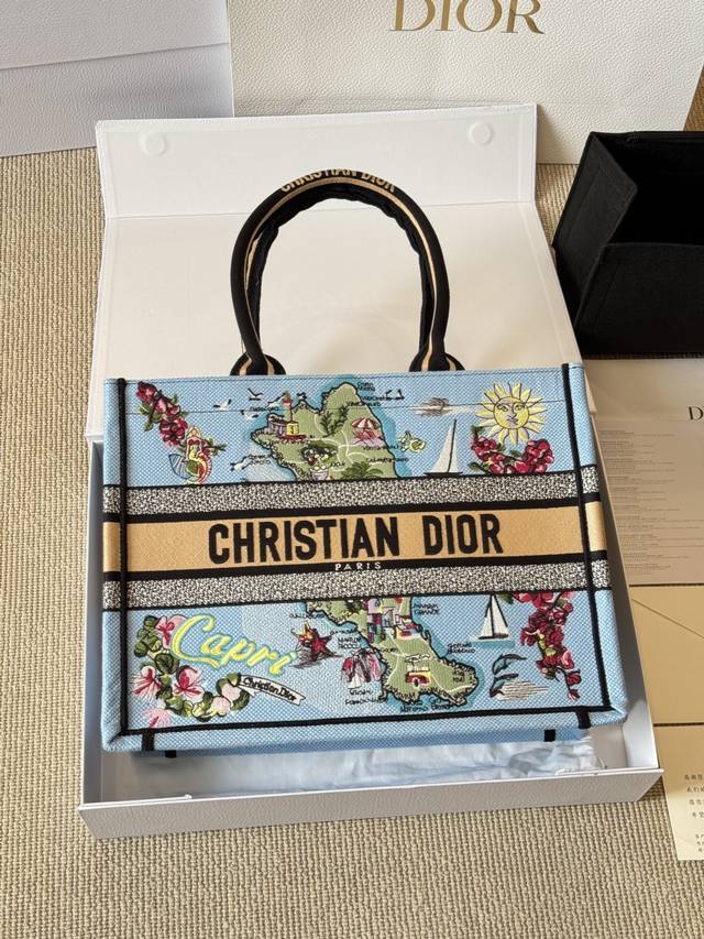 replica original Dior jacquard 25Ss new butterfly embroidered Book Tote bag. My