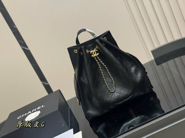 Cowhide Unboxed Chanel 25 Bag Backpack is absolutely stunning. This year's Chane