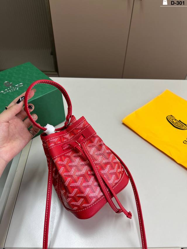 Goyard bucket bag