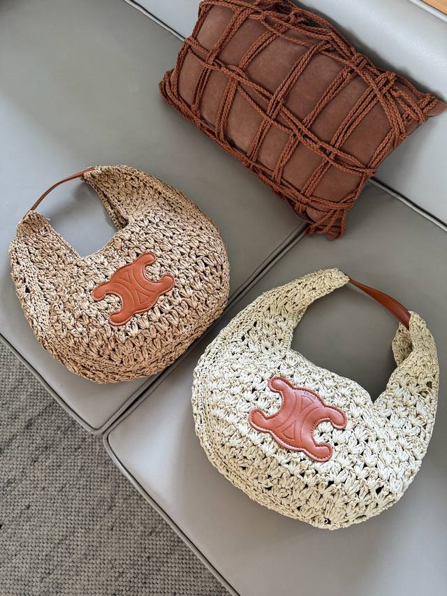 Box Size: Medium Width 38*25 Celine Raffia Straw Bag I have always loved this ba