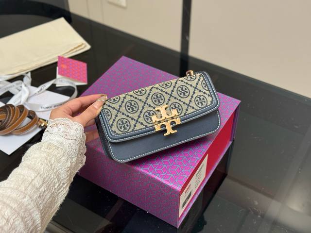 folding box Tory Burch classic monogram series is absolutely in love! ! Classics