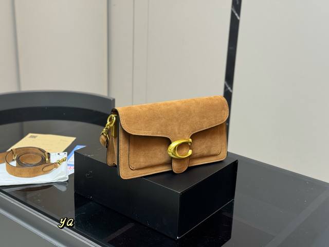 Box Size: 25*15cm The versatile Tabby Coach Dionysus Tabby is super beautiful! T