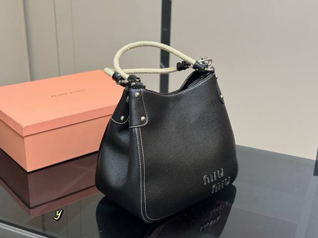 with box Miumiu25Ss new bag is a bit nice! Miumiu new hemp rope tote hits the gi