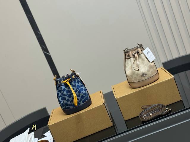 with airplane box Size: 13*16cm Coach Mini Bucket Bag is super cute! Who doesn't