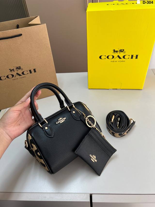 with card holder Coach pillow bag handbag classic design fashionable and versati