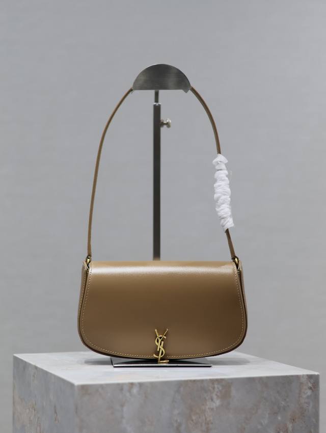New Voltaire Mini Underarm Bag_The simple half-moon design and unique Cassandra