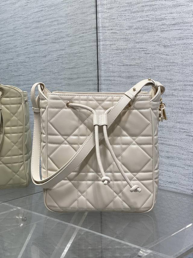 Top-quality original single with full packaging Ivory white medium in stock Caro