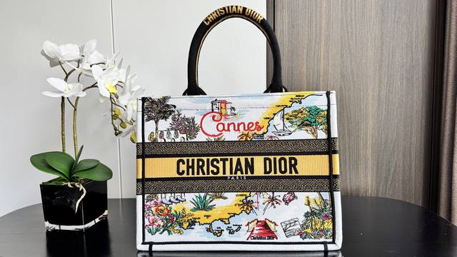 Original factory with full packaging Book Tote Cannes Medium 36cm This Book Tote