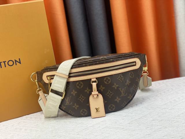New Bumbag (Guangzhou Product M46784 M43644) Crafted from classic Monogram canv