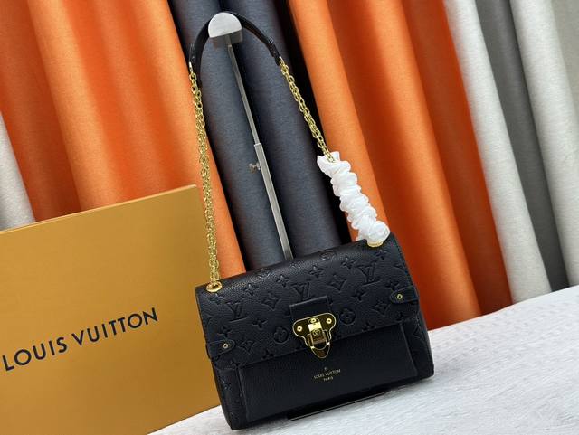 Upgraded version M44151 M52271 M44929 Black M43931 Vavin Medium Handbag. Crafted