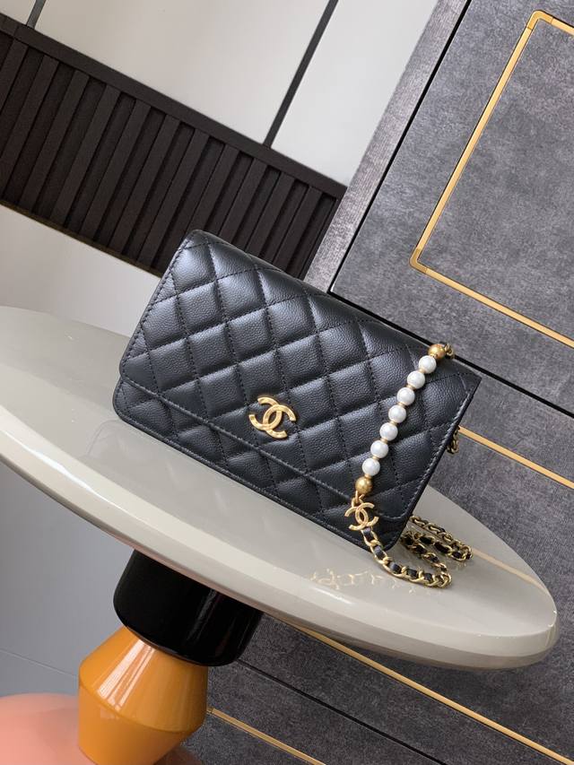 Top-grade original Ohanel 25C pearl black Woc is really high-end. The silver buc