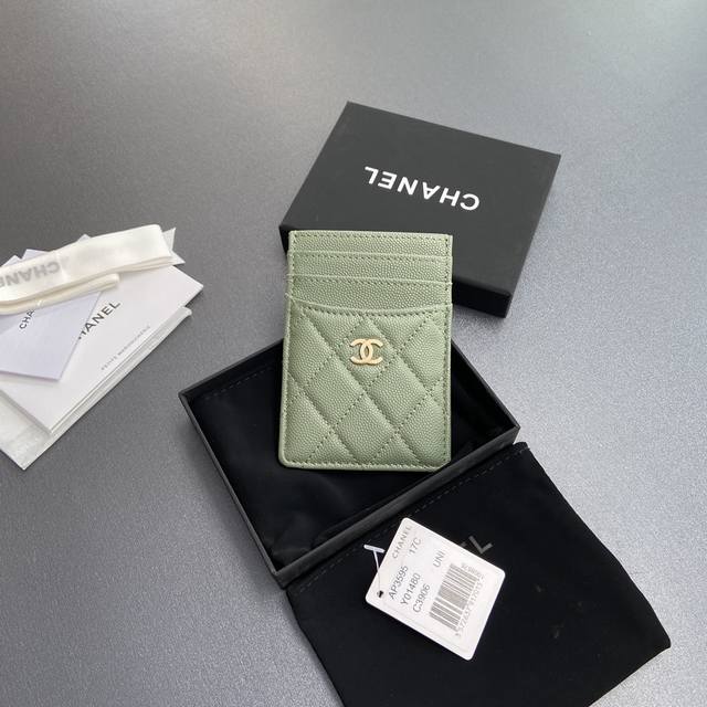 Premium hardware and original leather Chanel card holder series DDD. Stitched c