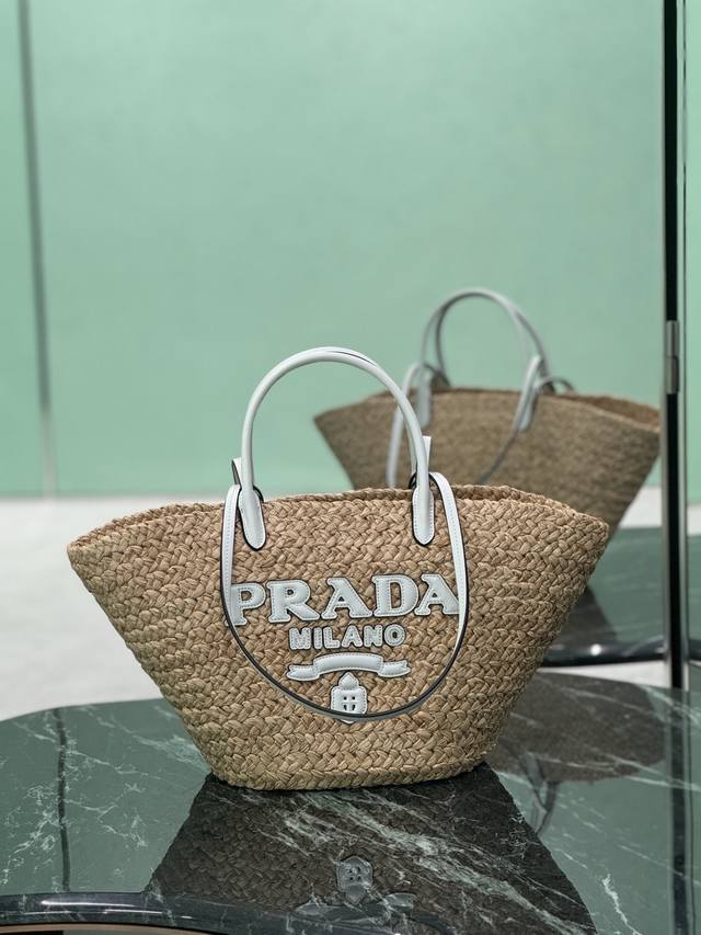 Raffia basket handbag Full of holiday style, large silhouette, double shoulder