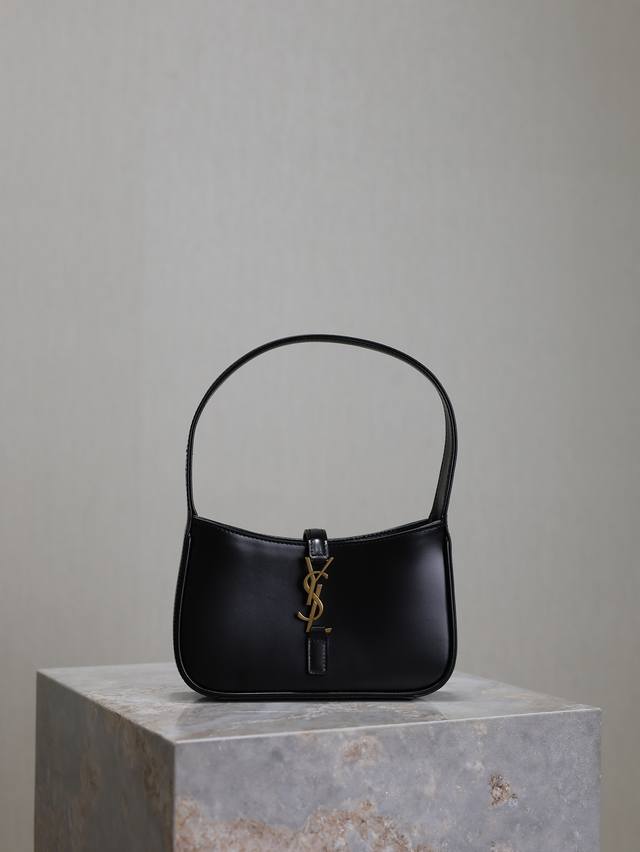 Black plain original leather version Le 5A7 Mini_ Y's popular underarm bag is no