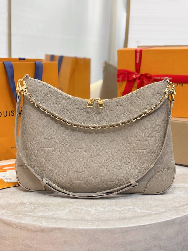Top-grade original M25854 This classic Boulogne handbag has been updated with a