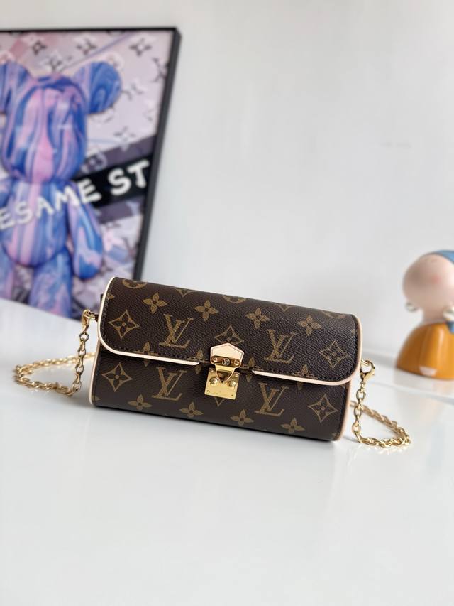 Exclusive photos of the original overseas order M13566! This Pochette Camille ha