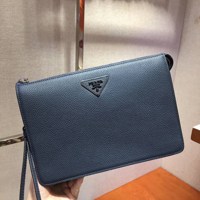 Special original factory packaging, exclusive first release of the new handbag 2