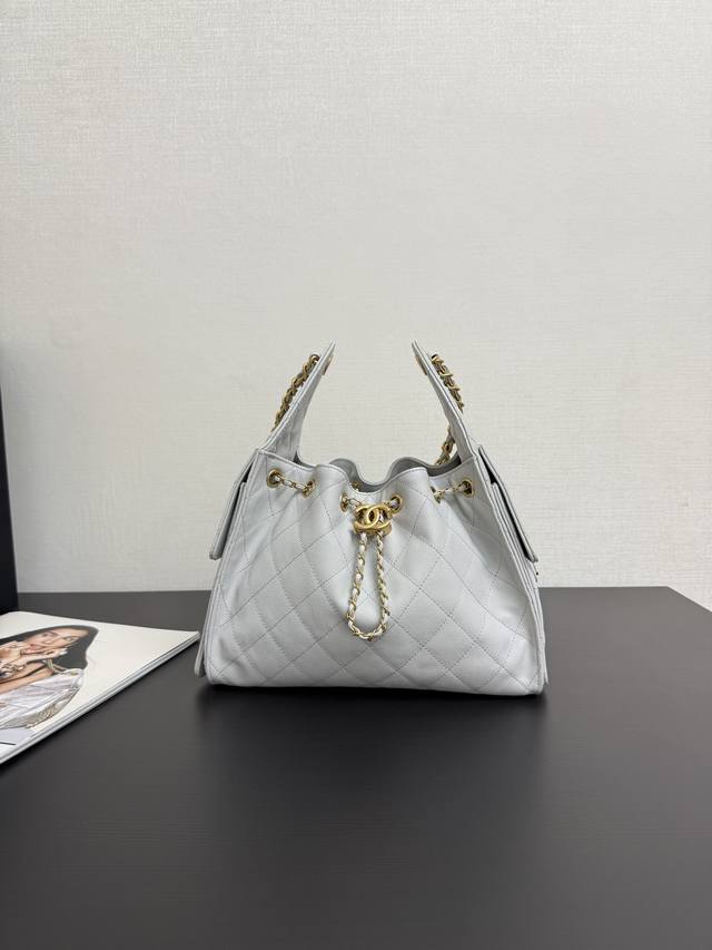 Original leather 25C Hobo Bag in stock! This season's hot item! The adjustable