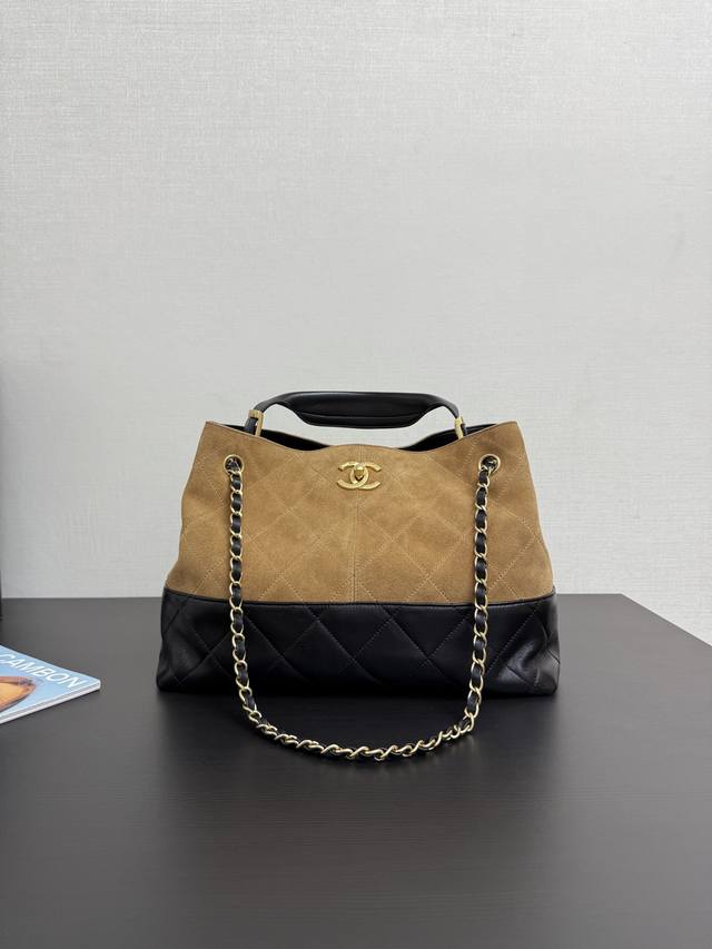 In-stock 25A Suede Bag | A new model from the 25A series is here! This suede an