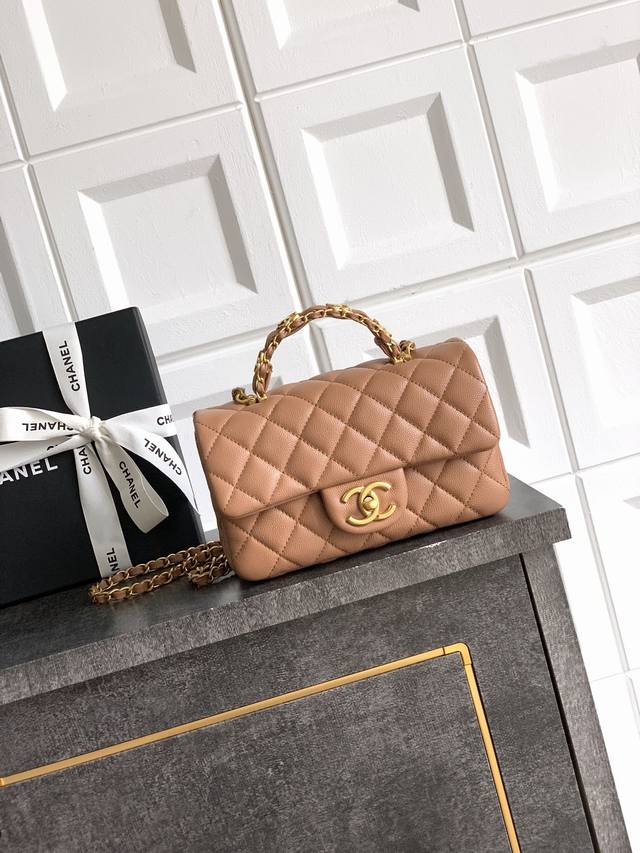 Small Large khaki caramel 5702 Two sizes match in the picture Large size Small s