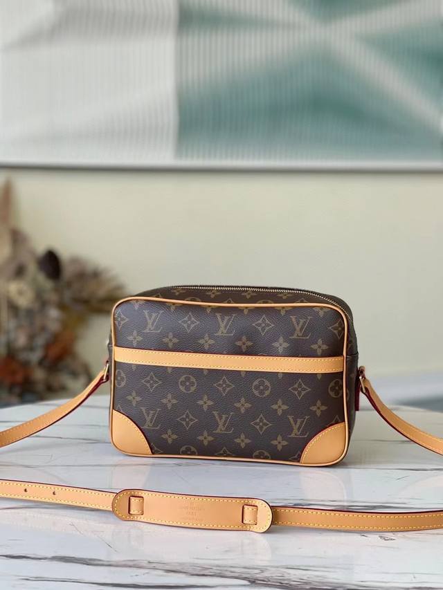 Top-grade original M51276 Small Vintage Camera Bag, Crossbody Bag, Unisex. Made