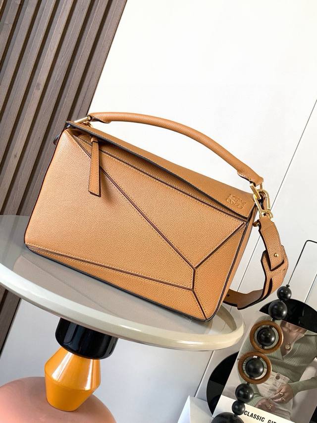 Geometric Bag 29cm Puzzle Handbag ~ Original imported lychee-grained cowhide. Th