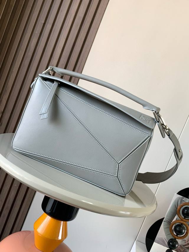 Geometric Bag 29cm Puzzle Handbag ~ Original imported lychee-grained cowhide. Th