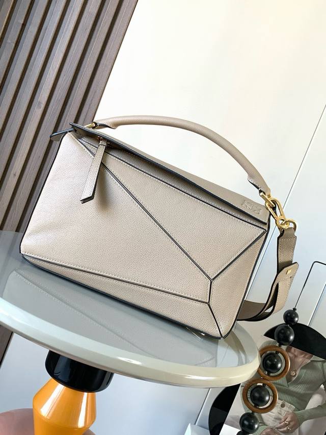 Geometric Bag 29cm Puzzle Handbag ~ Original imported lychee-grained cowhide. Lu
