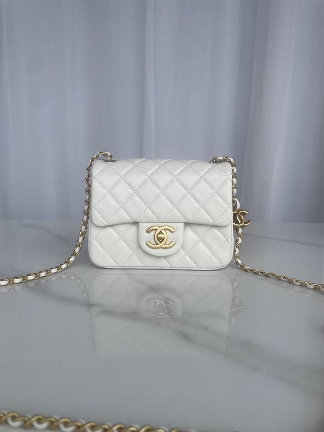 Brand: Chanel Model: As5758 White Description: Original quality, classic work,