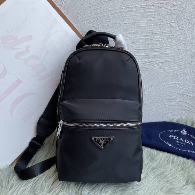 The latest men's backpack, the latest backpack chest pack for 2025, made of imp