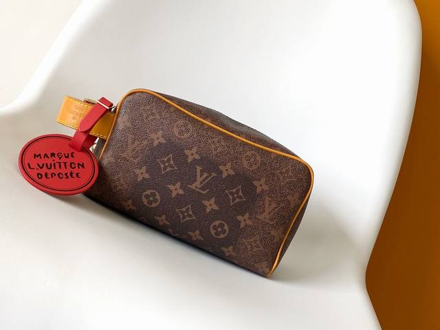 M11623 Brown M11676 Black M83112 Monogram M83113 Black Hua N40747 Blue Check N40